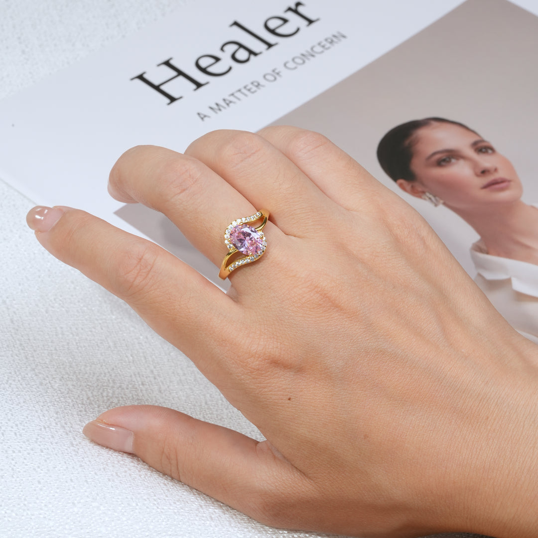 Elegant Curve Oval Gemstone Ring