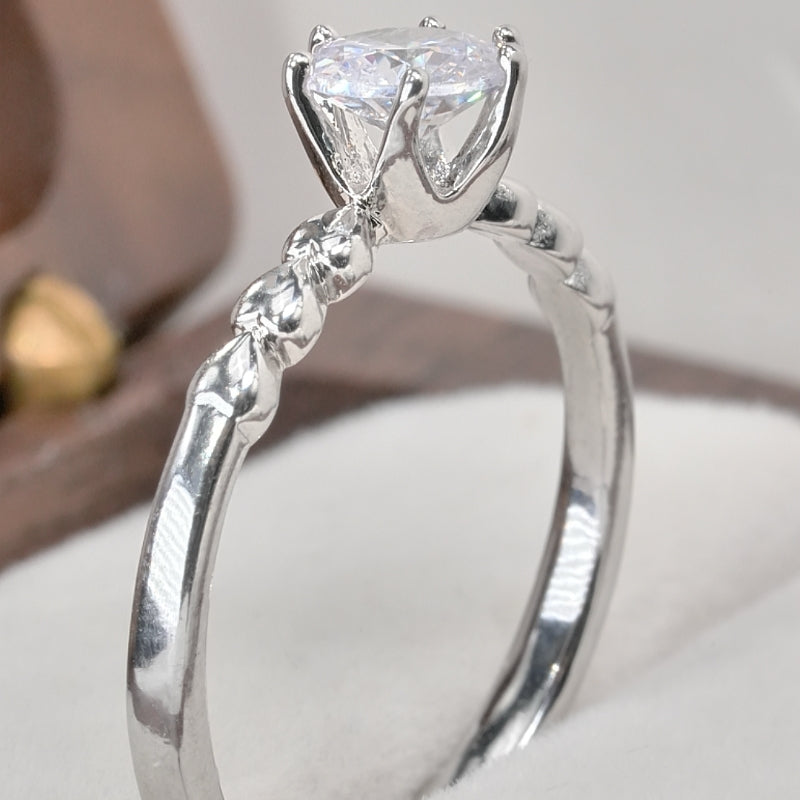 Round Cut Stone Heart Romantic Confession Ring