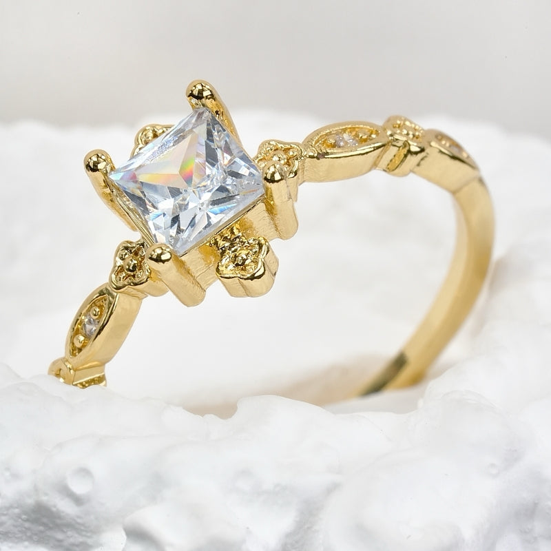 four-leaf Clover Design Princess Square Cut Stone Ring