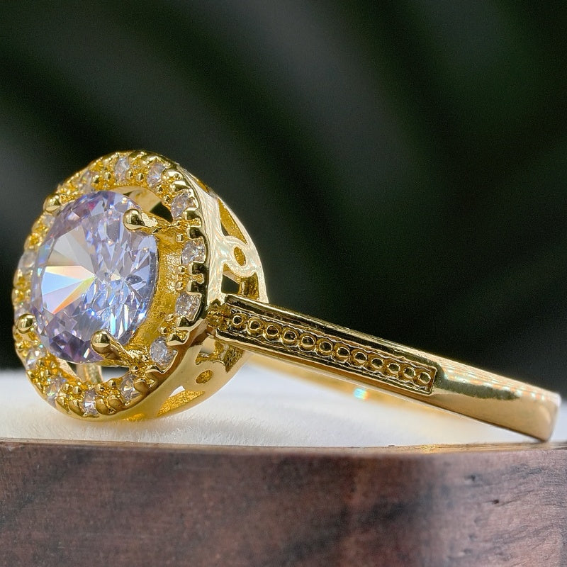 Mysterious Elegant Round Stone Ring